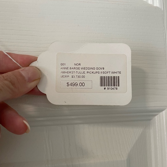 Anne Barge Wedding Dress - Size 4 or 6 - Picture 6 of 6